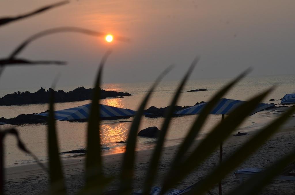 Cola Beach Sunset Bay Eksteriør bilde
